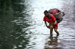 Hujan Deras Semarang Tergenang Banjir