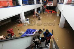 Mega Bekasi Hypermall Terendam