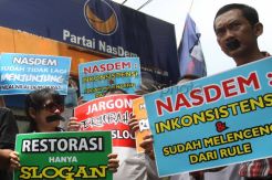 Pengurus DPW Nasdem Jatim Mundur