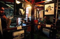 Pameran Foto Hasil Bidikan Kamera Handphone