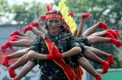 Tarian tangan seribu Kowal, ramaikan pembukaan Piktar