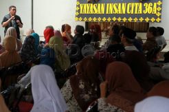 Anas terus silaturahmi