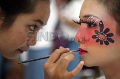 Lomba rias pengantin tradisional