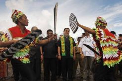 Kunjungan kerja Menteri PDT, disambut tarian daerah