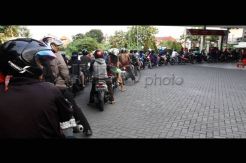 Antri jelang kenaikan BBM