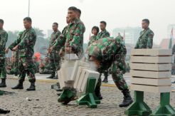 Aksi beladiri militer di Monas
