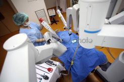 RS Bunda pelopor bedah robotik