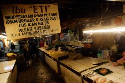 Harga ayam melambung, pedagang mogok jualan