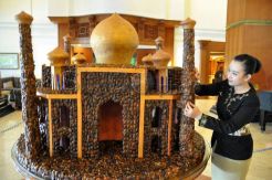 Replika Masjid Kurma
