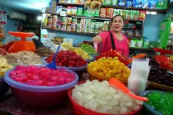 Warna warni manisan Ramadan
