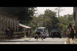 Aksi pemungut uang di jalanan Subang