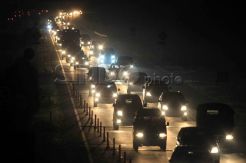 Kendaraan merayap perlahan di tol Palikanci