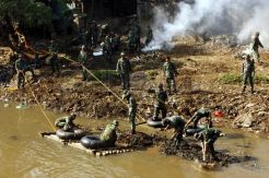 TNI bersihkan Ciliwung