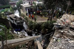 Rem blong, bus Giri Indah terjun ke sungai, 18 tewas