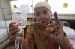 Pasien Rumah Sakit memilih pemimpin