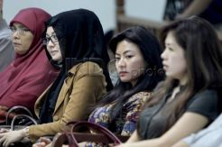 Saksi wanita-wanita cantik dalam sidang lanjutan Fathanah