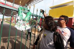 Kendaraan dilarang masuk venue ISG, wartawan demo