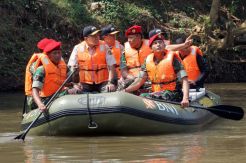 Menhut susuri sungai Ciliwung