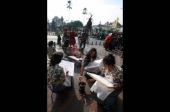 Membatik bersama peringati Hari Batik Nasional