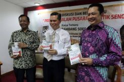 Peluncuran buku politik Sengkuni