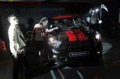 MINI Halloween: luncurkan dua model MINI John Cooper Works