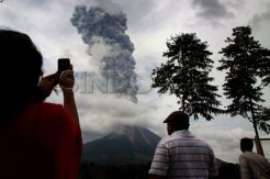 Gunung Sinabung kembali meletus