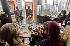 Wiranto berdiskusi dengan blogger