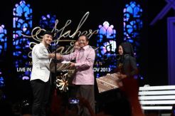 Maher Zein tampil sepanggung dengan Mahfud MD