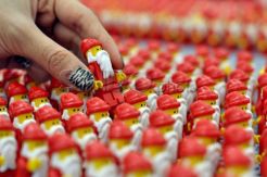 10.000 Lego Bricks mini berbentuk Santa Claus