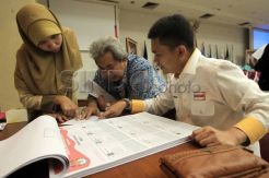 Validasi specimen surat suara Pemilu 2014