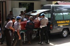 Kepolisian serahkan jenazah terduga teroris Ciputat pada keluarga