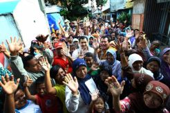 Hary Tanoesoedibjo beri kuliah umum dan gelar bakti sosial di Surabaya