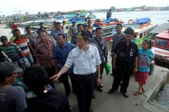 Irman Gusman kunjungi tepian Sungai Musi