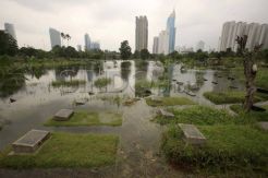 TPU Karet Bivak terendam banjir