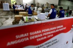 Pencetakan surat suara pemilihan legislatif di kota Bandung