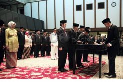 Gubernur DKI Jakarta Joko Widodo lantik pejabat eselon II