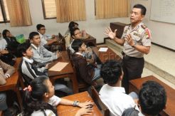 Antisipasi tindakan tercela saat Valentine, polisi beri penyuluhan pada siswa-siswi SMU