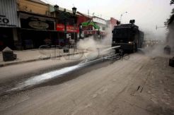 Mobil water canon bersihkan debu vulkanik di Malioboro