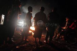 Jaga malam warga korban erupsi Gunung Kelud