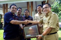 Bupati Banyuwangi raih penghargaan People of The Year KORAN SINDO