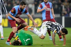 Juventus tundukkan Trabzonpor 2-0