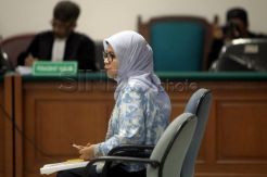 Chairun Nisa dituntut 7,5 tahun penjara