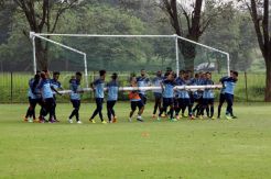 Latihan timnas senior di Karawaci
