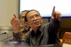 Ongkos naik haji turun