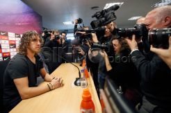 Puyol pensiun dari Barcelona