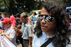 Forum Tunanetra Menggugat tuntut penggunaan template braile pada Pemilu 2014