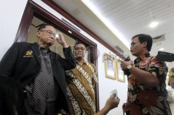 Ketua MPR dan Ketua BNP2TKI bahas masalah TKI ilegal