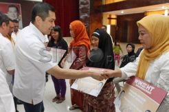 HT berikan bantuan modal untuk pelaku UMKM di Surabaya