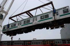 Gerbong KRL terakhir tiba di Jakarta