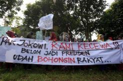 Demo ibu-ibu tolak pencapresan Jokowi